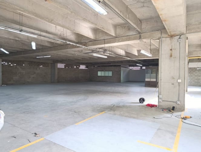 Bodega en arriendo en Suramérica, Itagüí, 580 m² · foto 17 de 21