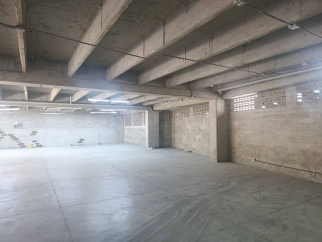 Bodega en arriendo en Suramérica, Itagüí, 580 m² · foto 19 de 21