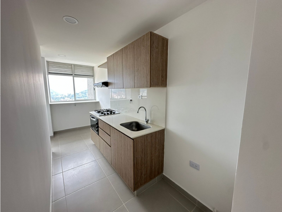 Apartamento en venta en Suramérica, La Estrella · foto 3 de 24