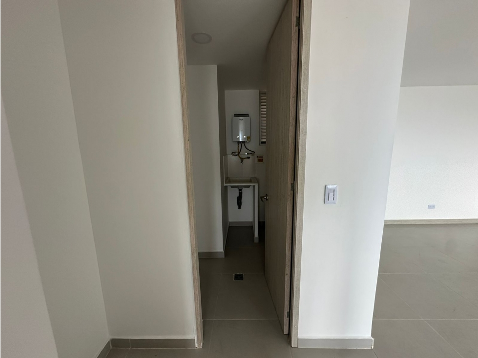 Apartamento en venta en Suramérica, La Estrella · foto 4 de 24