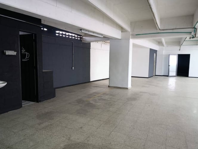 Bodega en arriendo en Suramérica, Itagüí, 212 m² · foto 13 de 17