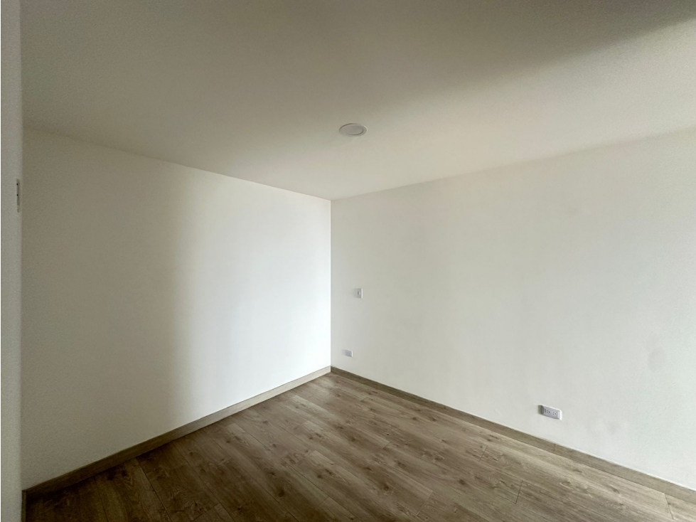 Apartamento en venta en Suramérica, La Estrella · foto 14 de 24