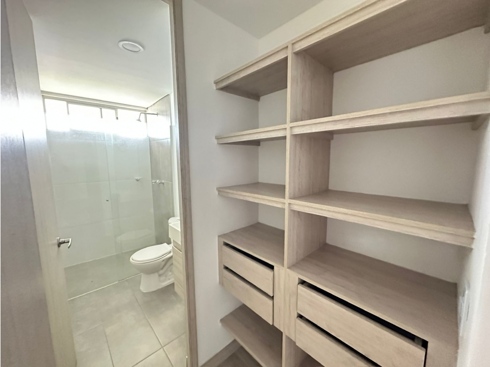 Apartamento en venta en Suramérica, La Estrella · foto 15 de 24