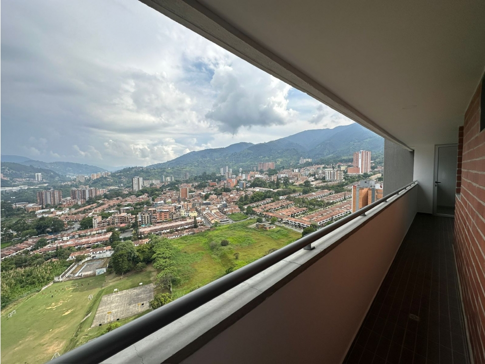 Apartamento en venta en Suramérica, La Estrella · foto 18 de 24