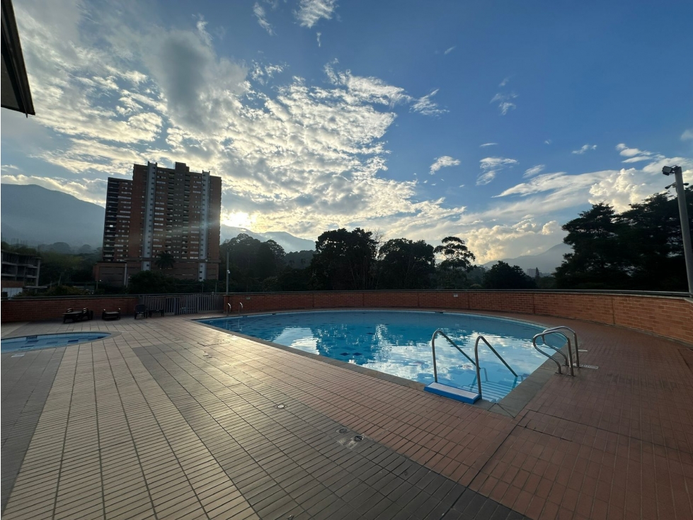 Apartamento en venta en Suramérica, La Estrella · foto 19 de 24