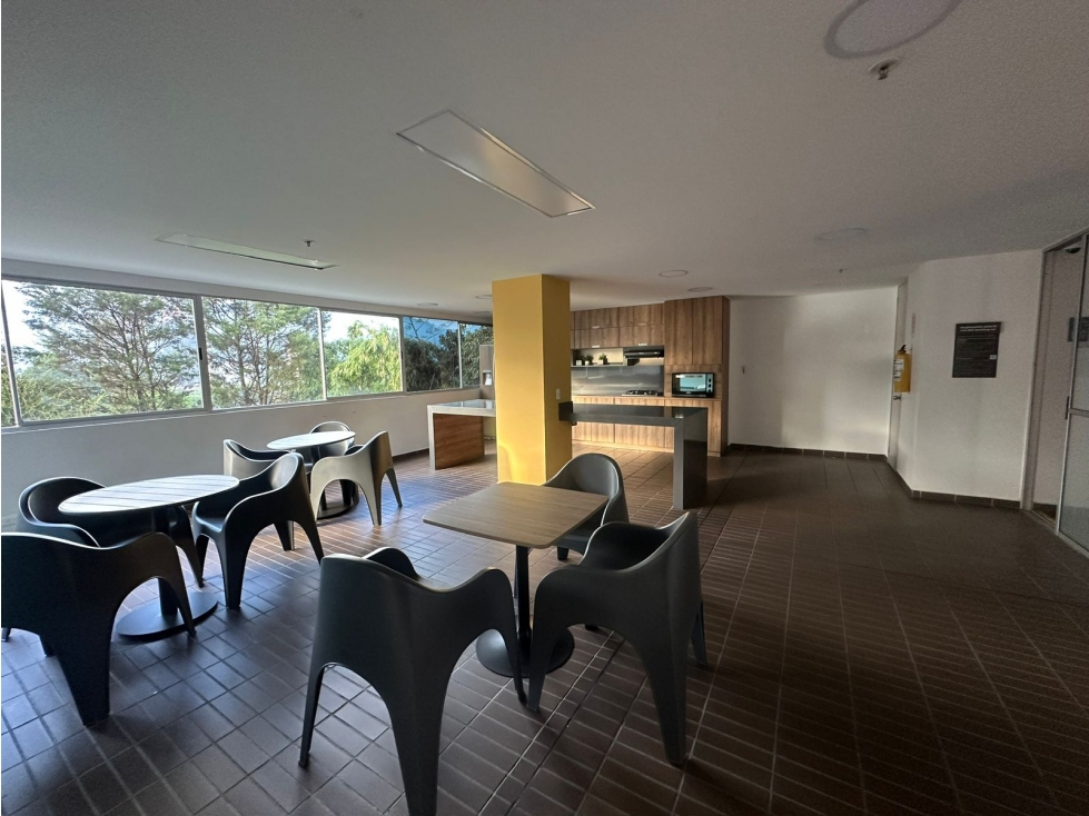 Apartamento en venta en Suramérica, La Estrella · foto 21 de 24