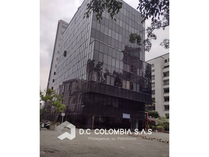 Oficina en venta en El Poblado, Medellín, 144 m² · foto 3 de 5