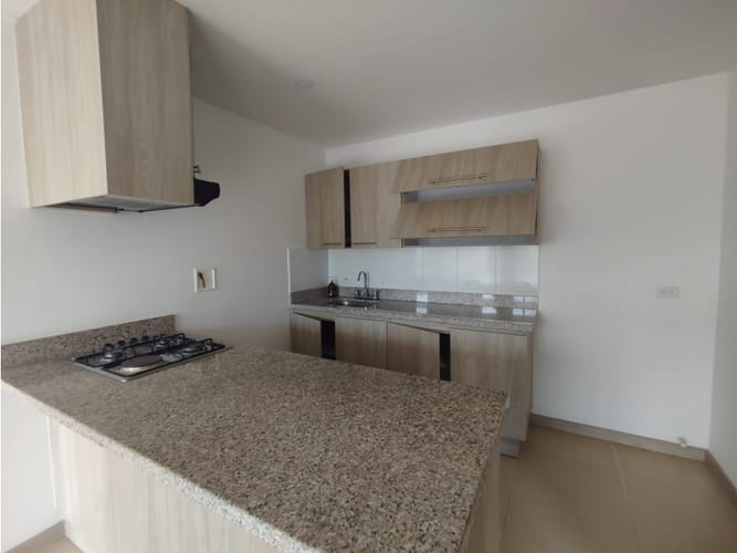 Apartamento de 2 alcobas en venta en Santa Elena, El Retiro, 60 m² · foto 2 de 15