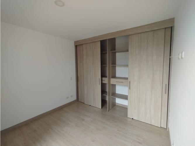 Apartamento de 2 alcobas en venta en Santa Elena, El Retiro, 60 m² · foto 10 de 15