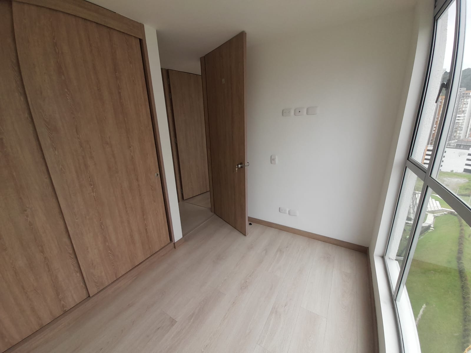 Apartamento en venta en Alta Suiza, Manizales · foto 4 de 13