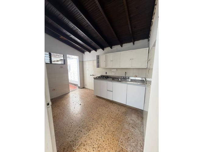 Casa de 6 alcobas en venta en Belén, Medellín, 220 m² · foto 16 de 18
