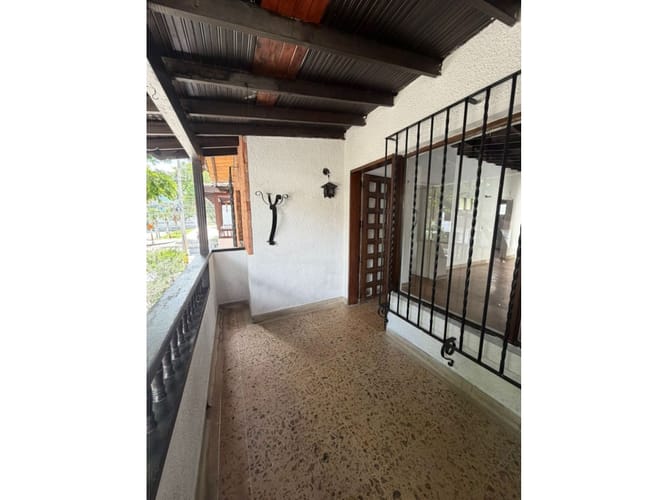 Casa de 6 alcobas en venta en Belén, Medellín, 220 m² · foto 17 de 18