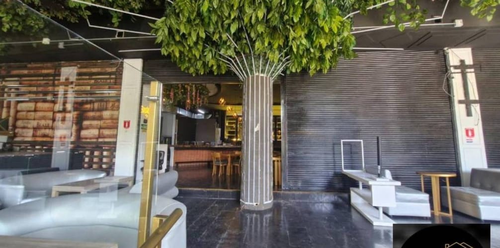 Local en arriendo en El Poblado, Medellín, 390 m² · foto 5 de 19