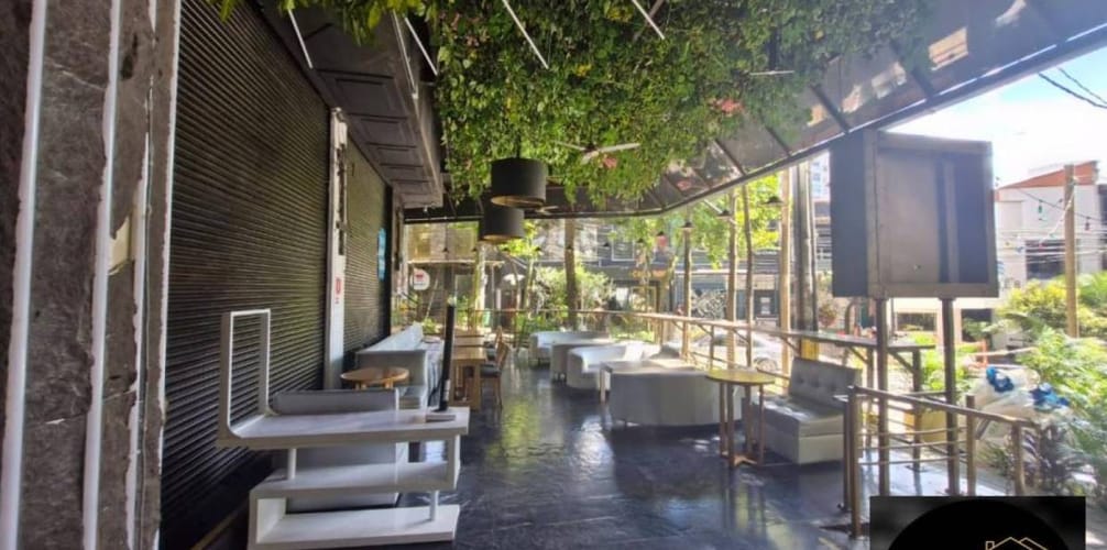 Local en arriendo en El Poblado, Medellín, 390 m² · foto 8 de 19