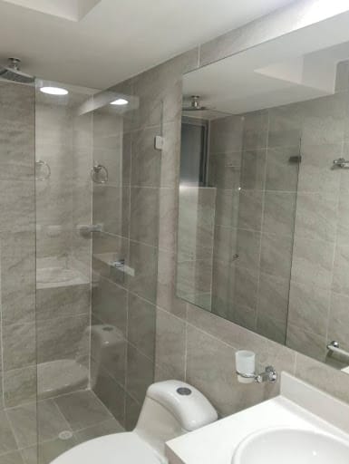 Apartamento de 3 alcobas en arriendo en El Vergel, Bogotá, 75 m² · foto 17 de 21