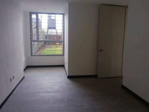 Apartamento de 3 alcobas en arriendo en El Vergel, Bogotá, 75 m² · foto 18 de 21