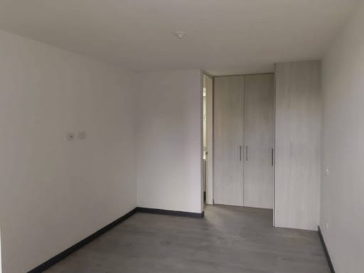 Apartamento de 3 alcobas en arriendo en El Vergel, Bogotá, 75 m² · foto 20 de 21