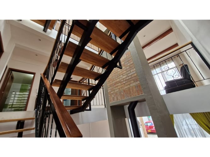 Casa de 7 alcobas en venta en Villa Olimpica, Chía, 292 m² · foto 17 de 24