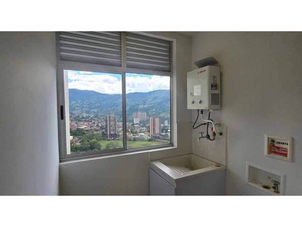 Apartamento en venta en Suramérica, La Estrella · foto 5 de 24