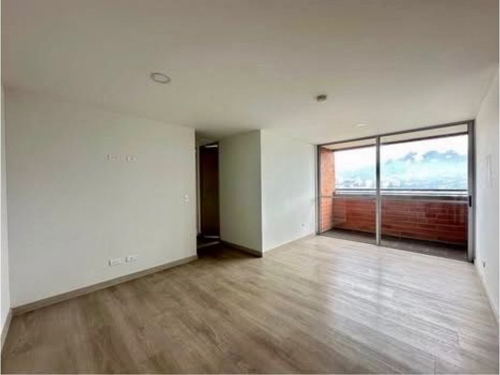 Apartamento en venta en Suramérica, La Estrella · foto 7 de 24