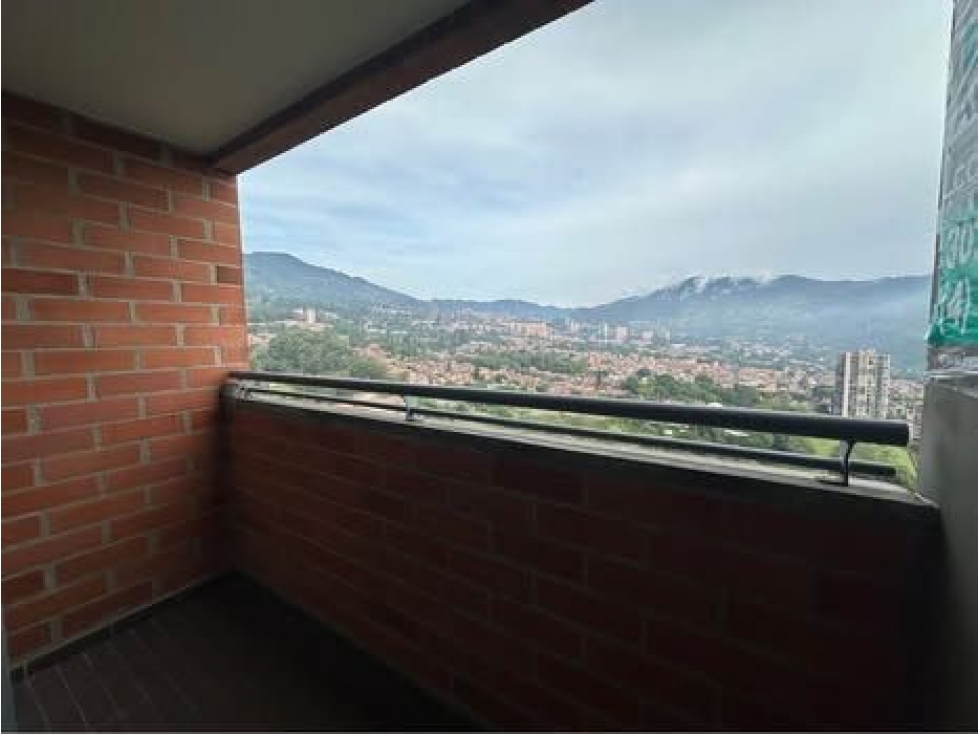 Apartamento en venta en Suramérica, La Estrella · foto 9 de 24