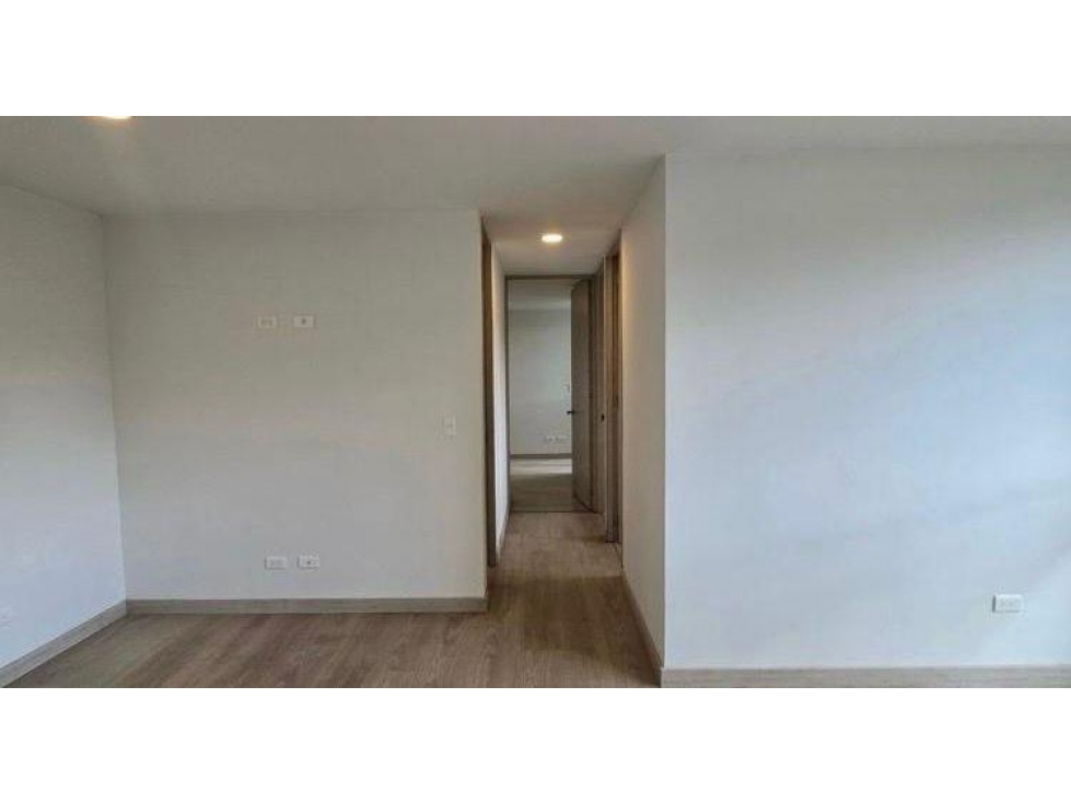 Apartamento en venta en Suramérica, La Estrella · foto 11 de 24