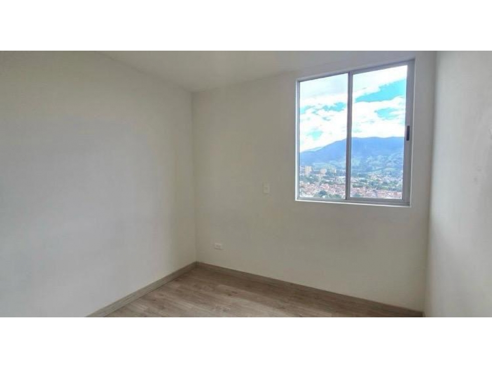 Apartamento en venta en Suramérica, La Estrella · foto 14 de 24