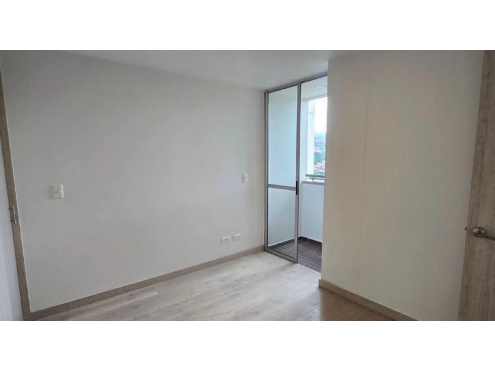 Apartamento en venta en Suramérica, La Estrella · foto 18 de 24