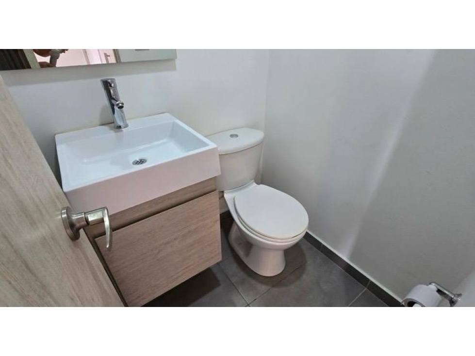 Apartamento en venta en Suramérica, La Estrella · foto 19 de 24