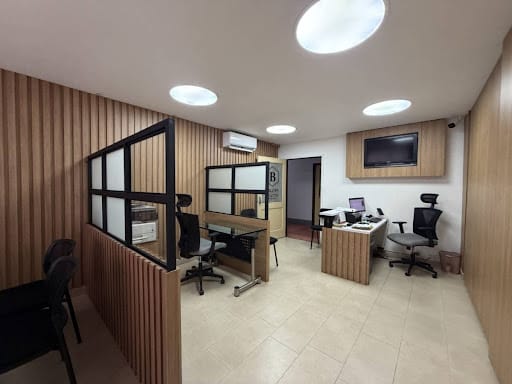 Oficina en venta en La Candelaria, Medellín, 26 m² · foto 2 de 7