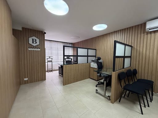 Oficina en venta en La Candelaria, Medellín, 26 m² · foto 4 de 7