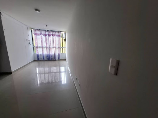 Apartamento en arriendo en Centro, Rionegro · foto 3 de 11