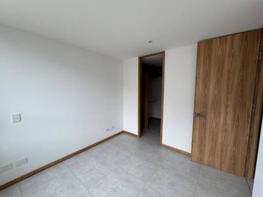 Apartamento de 2 alcobas en arriendo en Prados De Sabaneta, Sabaneta, 66 m² · foto 6 de 12