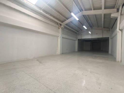 Local en arriendo en San Marcos, Envigado, 260 m² · foto 2 de 9