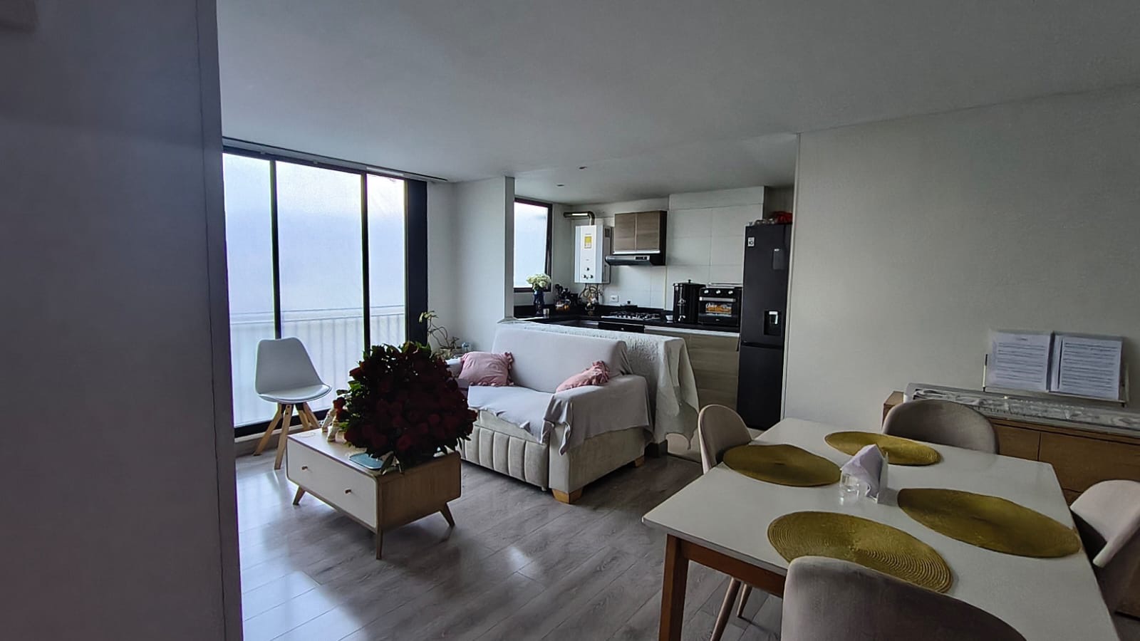 Apartamento en venta en Quinta Paredes, Bogotá · foto 2 de 11