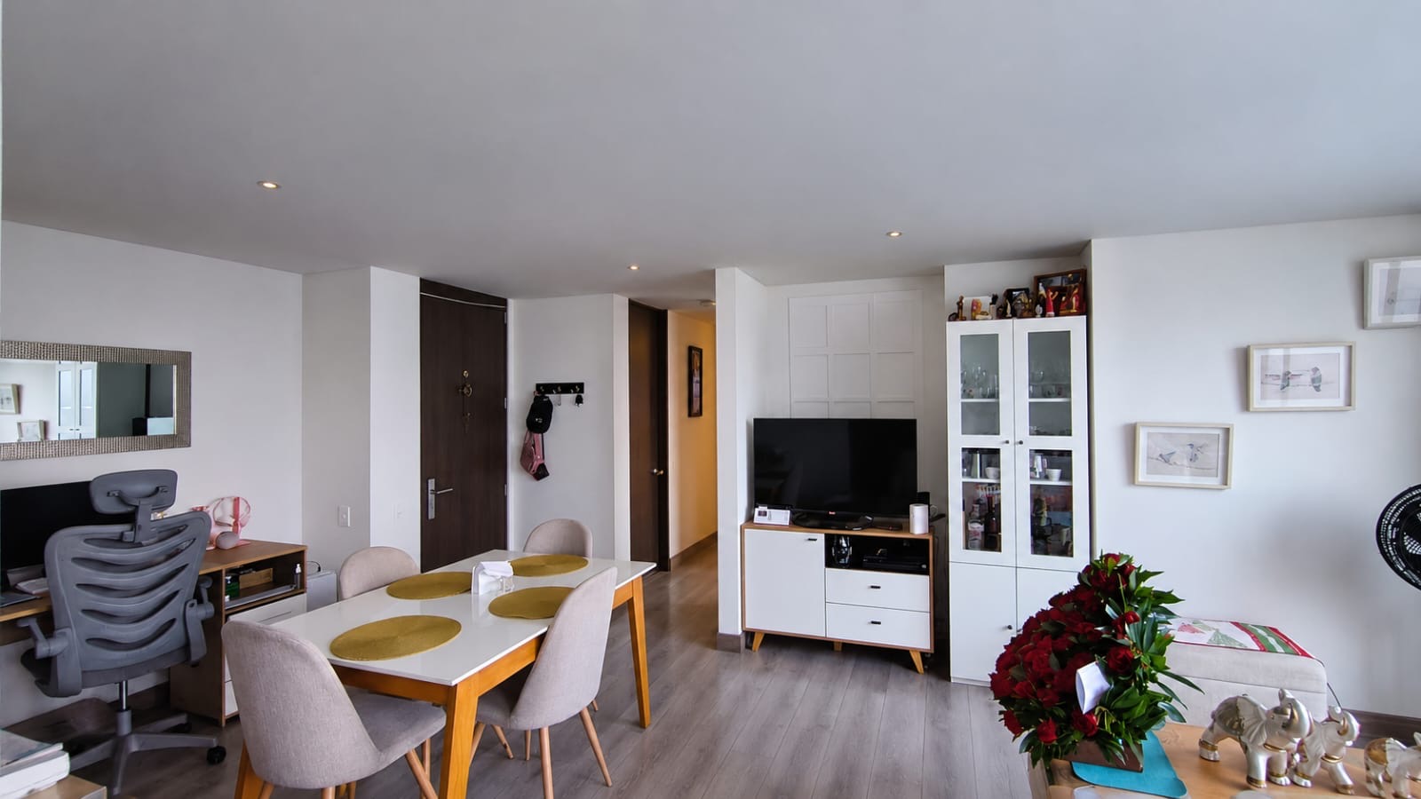 Apartamento en venta en Quinta Paredes, Bogotá · foto 4 de 11