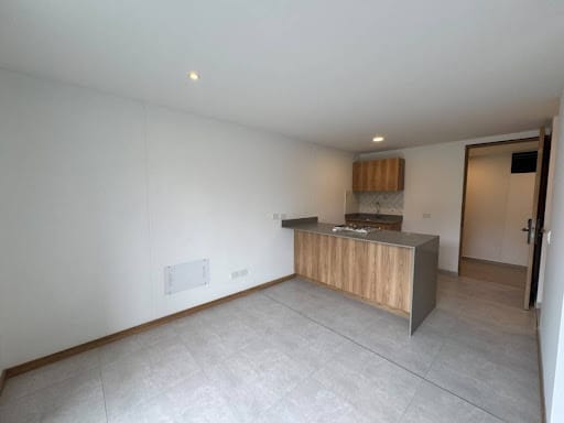 Apartamento de 2 alcobas en arriendo en Prados De Sabaneta, Sabaneta, 60 m² · foto 2 de 11
