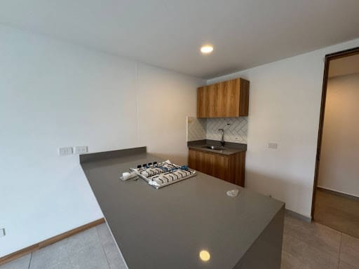 Apartamento de 2 alcobas en arriendo en Prados De Sabaneta, Sabaneta, 60 m² · foto 4 de 11