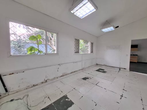 Casa de 6 alcobas en arriendo en Loma Del Campestre, Medellín, 300 m² · foto 18 de 24