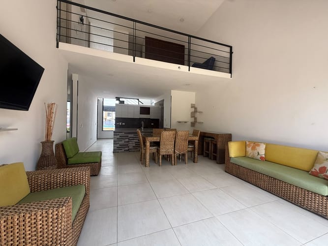 Casa de 4 alcobas en venta en Ricaurte, 134 m² · foto 2 de 21