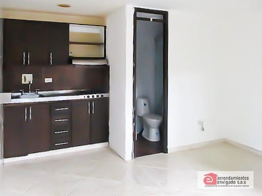 Local en arriendo en Alcala, Envigado, 16 m² · foto 3 de 5