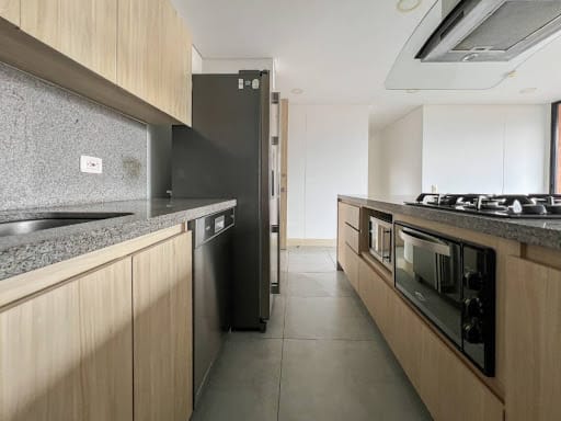 Apartamento de 2 alcobas en arriendo en El Esmeraldal, Envigado, 86 m² · foto 3 de 17