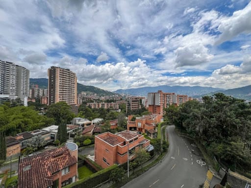Apartamento de 2 alcobas en arriendo en El Esmeraldal, Envigado, 86 m² · foto 16 de 17