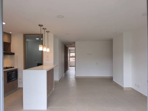 Apartamento de 3 alcobas en venta en Loma De San Jose, Sabaneta, 79 m² · foto 4 de 19