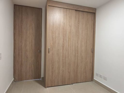 Apartamento de 3 alcobas en venta en Loma De San Jose, Sabaneta, 79 m² · foto 7 de 19