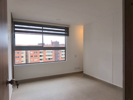 Apartamento de 3 alcobas en venta en Loma De San Jose, Sabaneta, 79 m² · foto 9 de 19