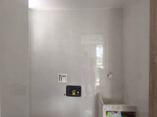 Apartamento de 3 alcobas en venta en Loma De San Jose, Sabaneta, 79 m² · foto 15 de 19