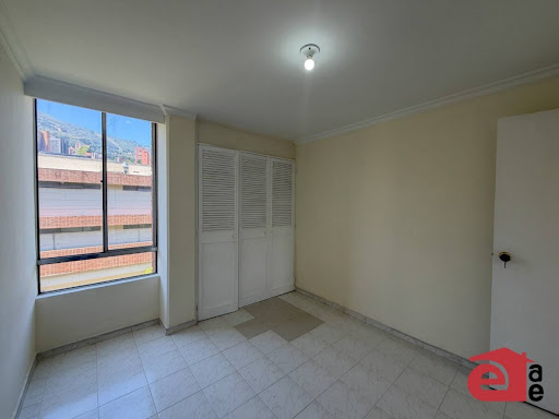 Apartamento en venta en Los Naranjos, Medellín · foto 4 de 17