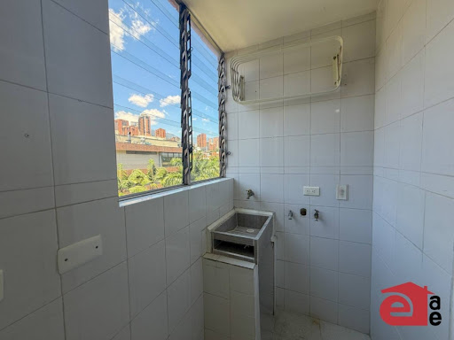 Apartamento en venta en Los Naranjos, Medellín · foto 11 de 17