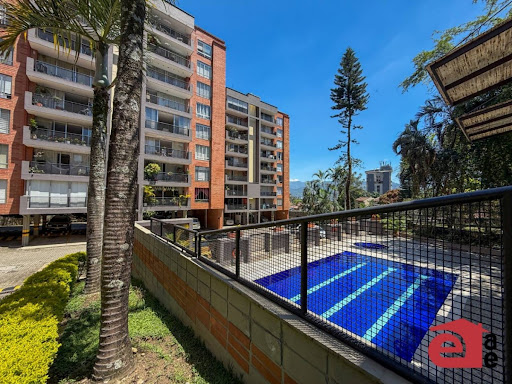 Apartamento en venta en Los Naranjos, Medellín · foto 13 de 17